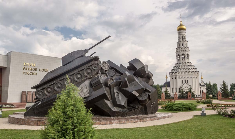 памятник танку в Прохоровке